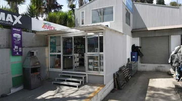 NAVE INDUSTRIAL EN VENTA 382M2 - CUENCA