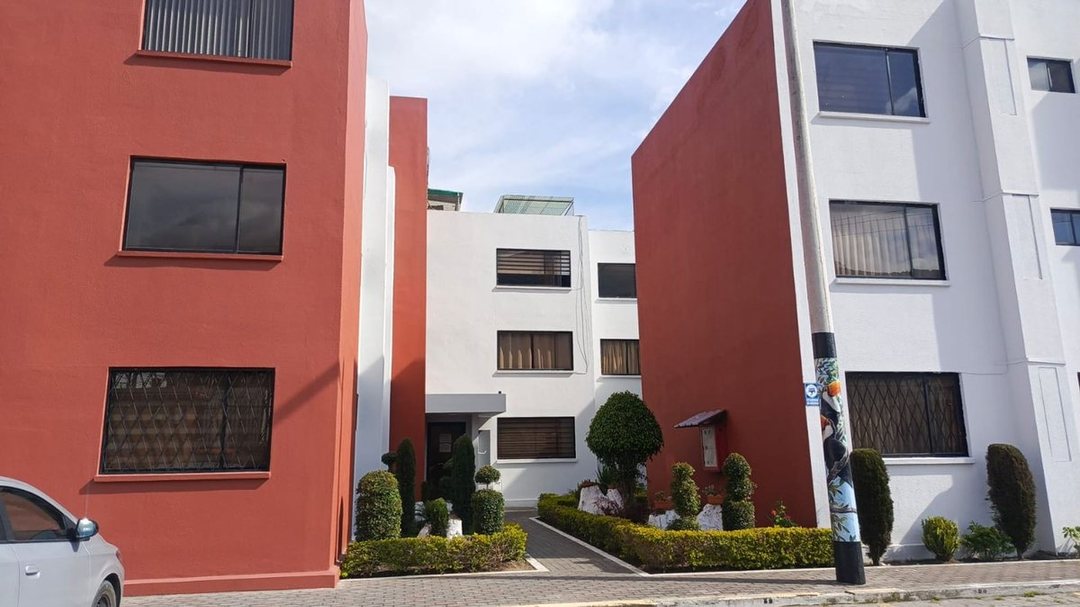 Departamento en venta en Pomasqui