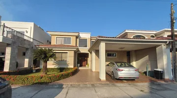 San Isidro-Samborondon-casa en venta
