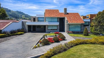 En Venta Casa de Lujo con Piscina en Cuenca