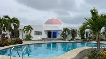 Casa en La Milina con piscina urbanización privada