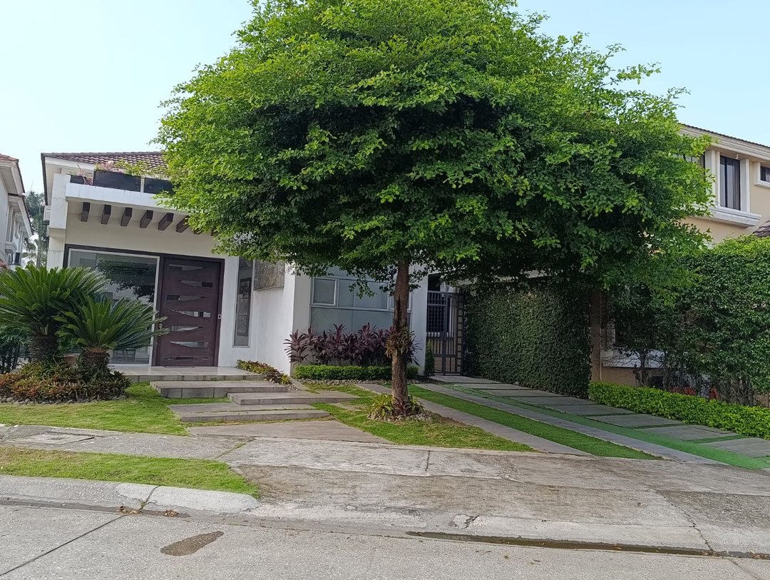 Casa en venta en Samborondón