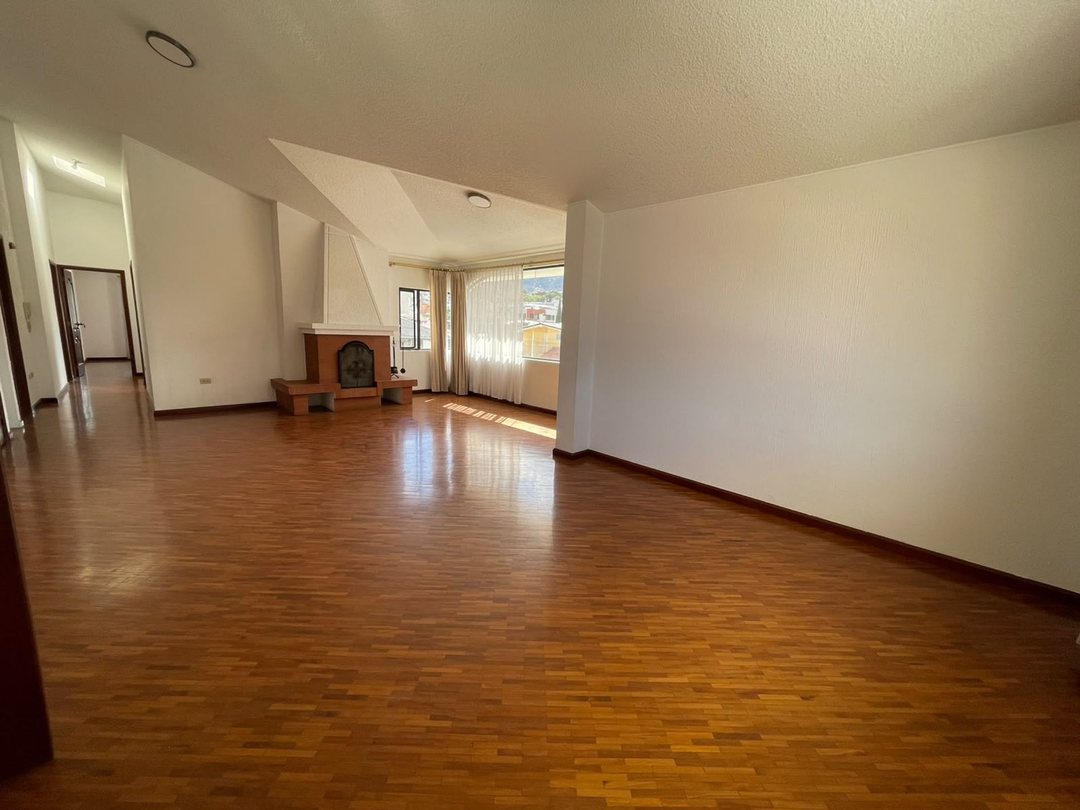 Departamento en alquiler en Cumbayá