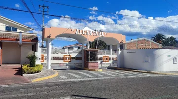 VENTA TERRENO EN SELVA ALEGRE - CONJUNTO ALCÁNTARA