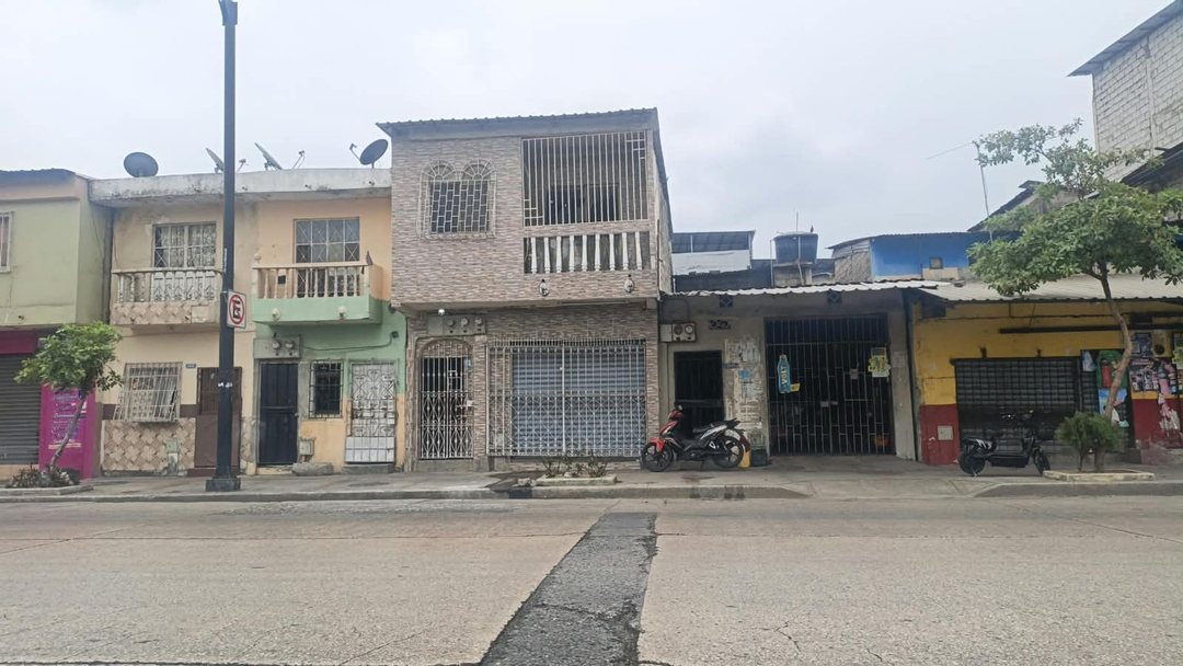 Casa en venta en Febres Cordero
