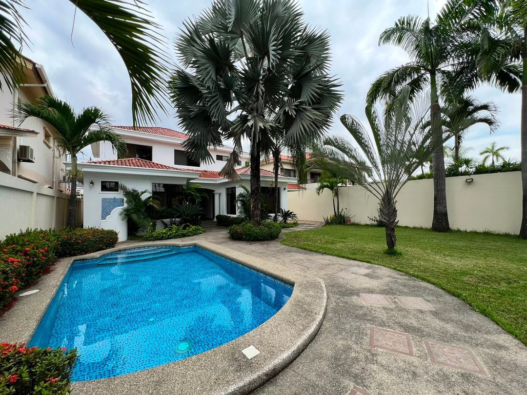 Casa en venta en Samborondón