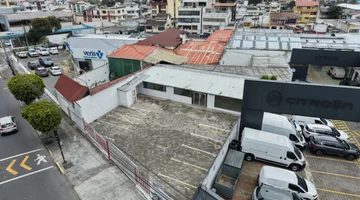 Local comercial en renta - Norte de Quito
