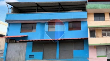 CASA DE VENTA RENTERA CON LOCALES + DEPARTAMENTOS
