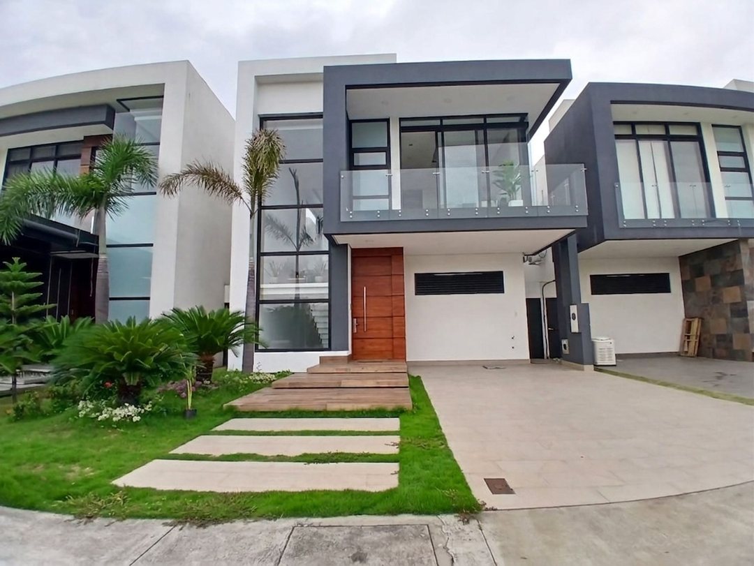 Casa en venta en Samborondón