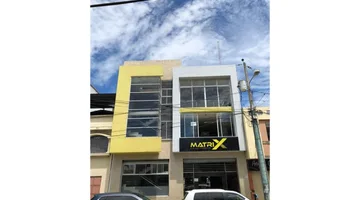 VENTA  EDIFICIO COMERCIAL CERCA AL CENTRO MACHALA