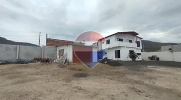 casa con amplio terreno de venta en san lorenzo