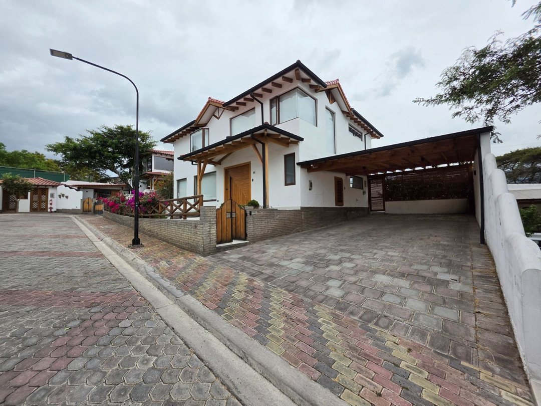 Casa en venta en Cumbayá