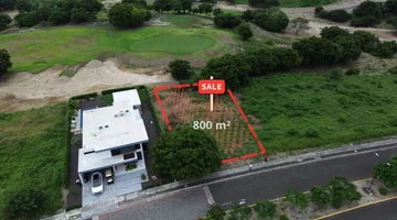 Terreno de Venta en Urbanización Montecristi