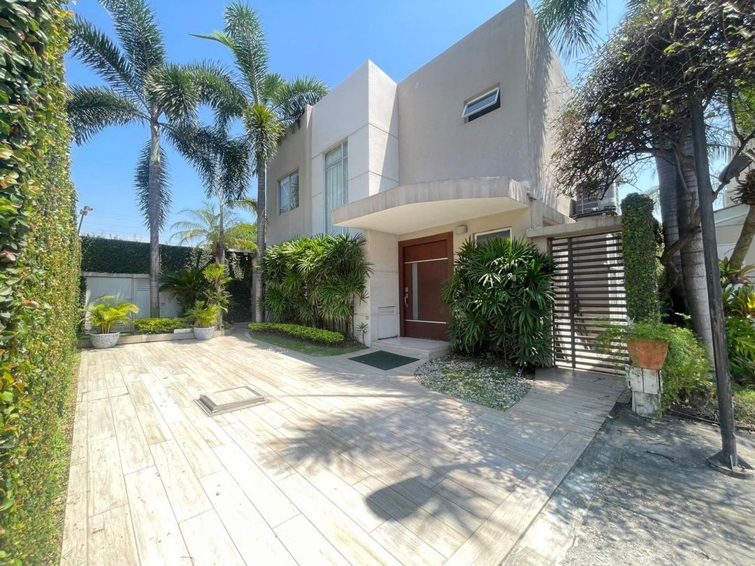 Casa en venta en Samborondón