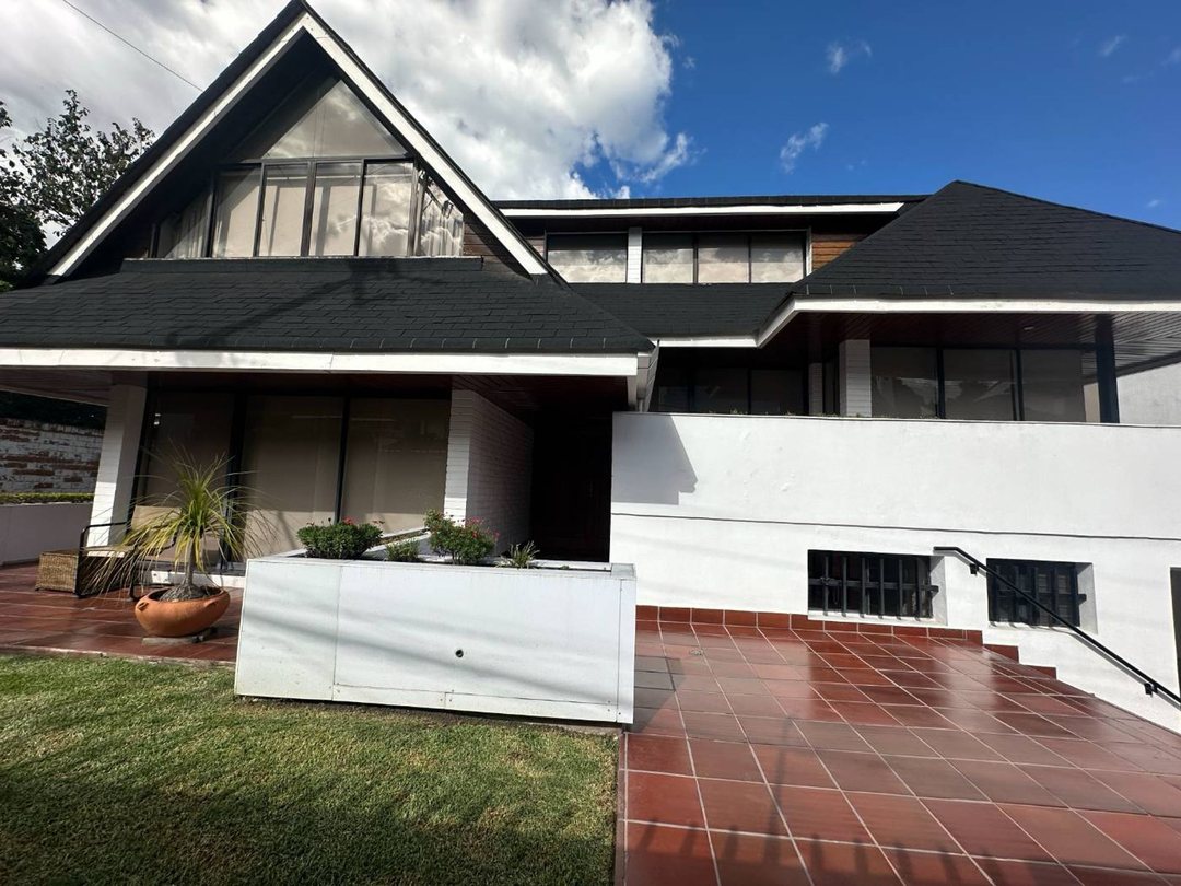 Casa en venta en Nayón
