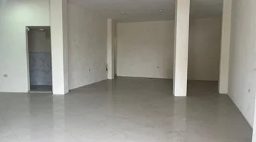 SE RENTA LOCAL COMERCIAL AVDA PRINCIPAL -EL CAMBIO