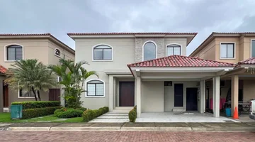 CASA EN ALQUILER 3 DORM. VEREDA DEL RIO