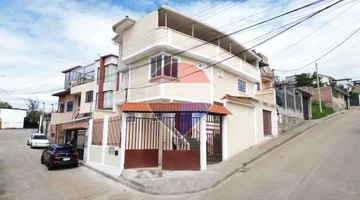 Casa + Local Comercial en Venta, Parque Industrial