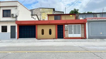 CASA RENTERA SUELO COMERCIAL 14 AVA ETAPA ALBORADA