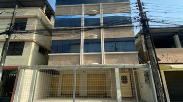 Consultorio diagonal a Supercines de San Marino