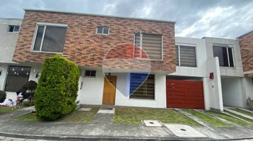 VENTA CASA,  EN CONJUNTO RESIDENCIAL, AMPLIA