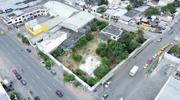 VENTA TERRENO MEDIANERO COMERCIAL