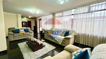 SE VENDE CASA 5 HAB + PISCINA EN MIRAVALLE 2