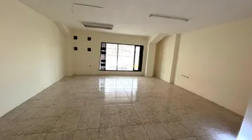 EN ALQUILER  OFICINA  EN  CENTRO DE MACHALA
