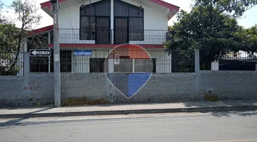 SE VENDE CASA CON TERRENO EN SAN PEDRO DE PELILEO