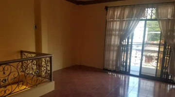 Casa se alquila en Manta sector centro