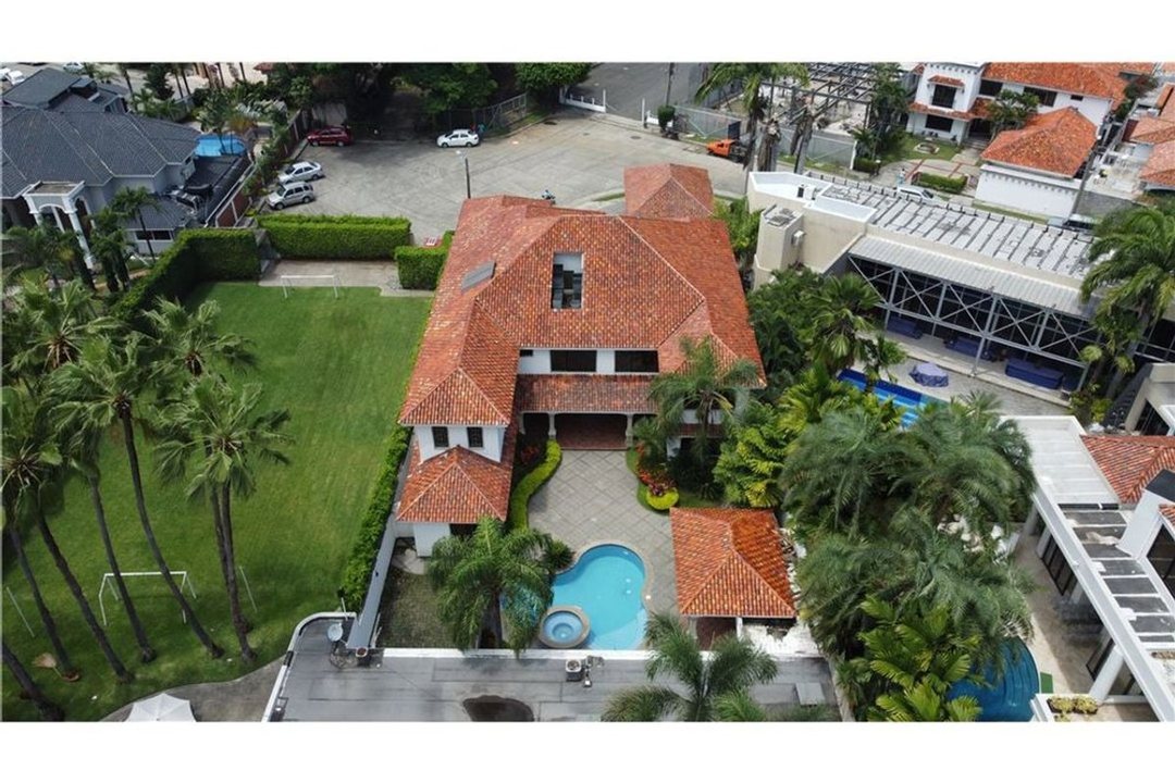 Casa en venta en Samborondón