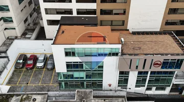 VENDO EDIFICIO COMERCIAL SECTOR COLEGIO BENALCAZAR