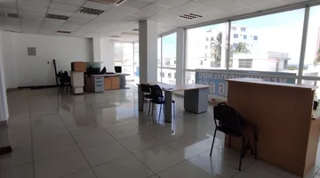 oficina de alquiler en manta zona sur barrio umiña