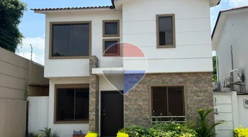 Alquiler Casa Urb. Costa Real