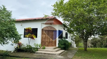 CASA  CON VISTA AL MAR Y BELLO TERRENO  SAN JOSE