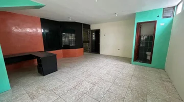 SE RENTA OFICINA EN MEZANINE EN  CENTRO DE MACHALA
