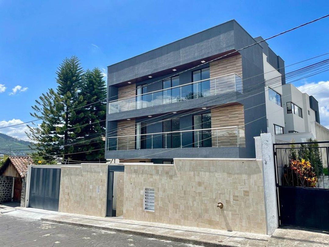 Departamento en venta en Tumbaco