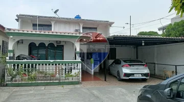 CASA URDESA CENTRAL EN VENTA