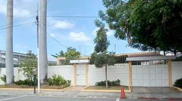 Terreno 800m2 con casa habitable