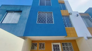 OPORTUNIDAD ÚNICA-CASA DE 3 PLANTAS EN CALDERÓN