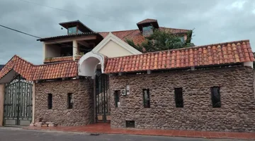 CASA EN MARTINEZ