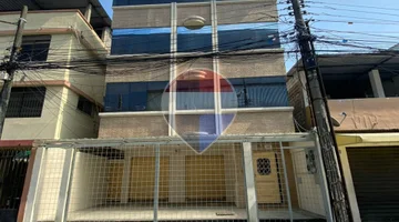 Local Comercial diagonal a Supercines San Marino
