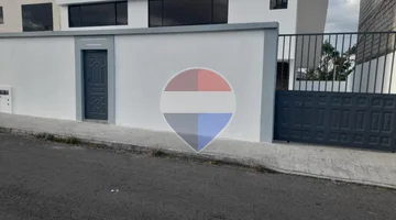CASA EN VENTA DE 3 PISOS