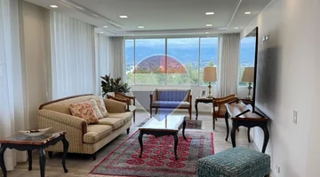 DEPARTAMENTO DE LUJO CUMBAYA