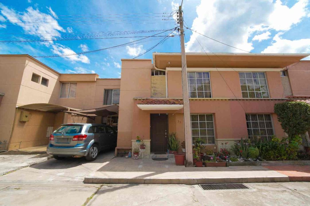 Casa en venta en Alangasí