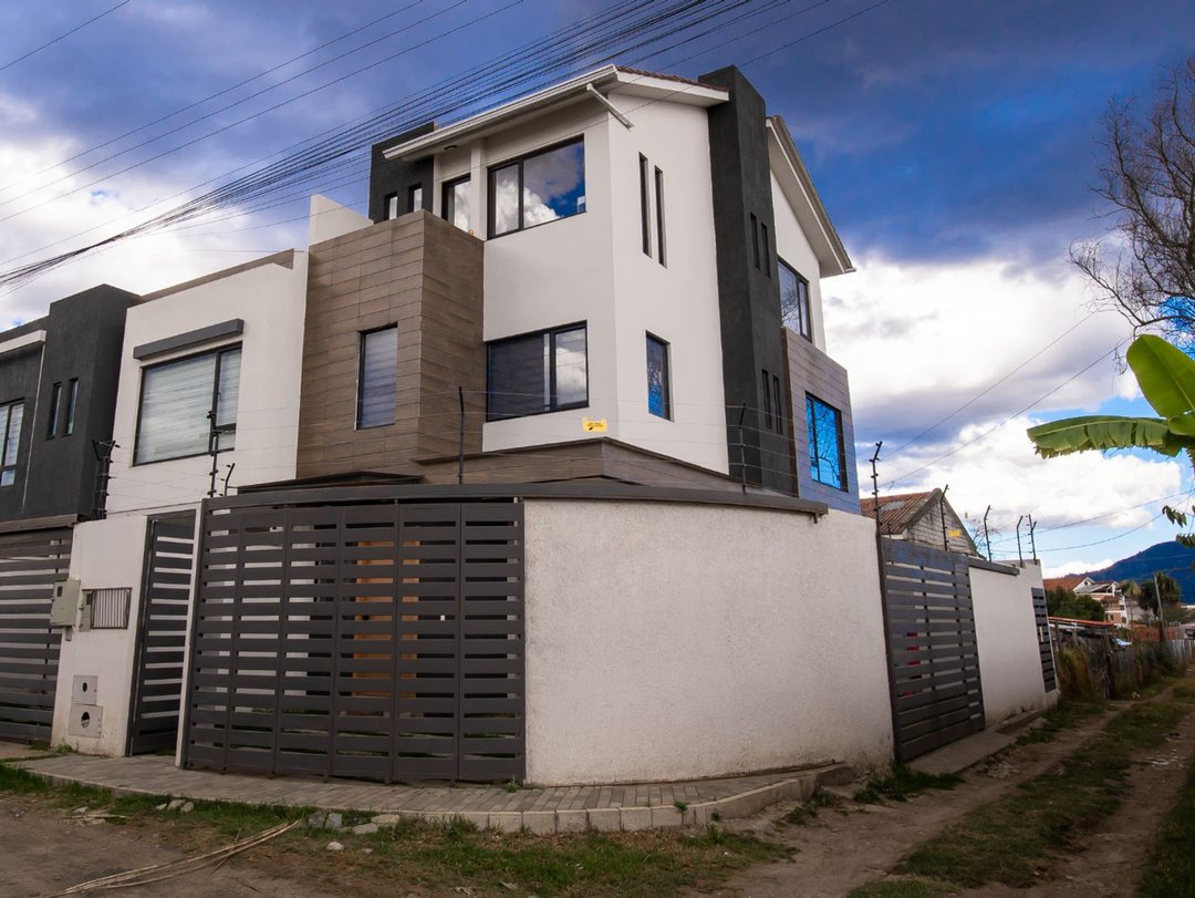 Casa en venta en Ricaurte