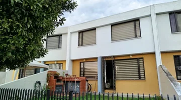 SE VENDE CASA EN CIUDAD 2 HEMISFERIOS ,PUSUQUI