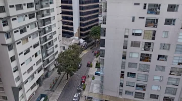 VENDO EXCELENTE DEPARTAMENTO, MOSCÚ Y NORUEGA