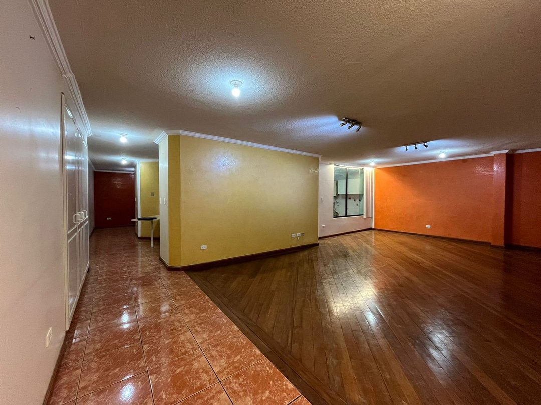 Departamento en venta en Tumbaco