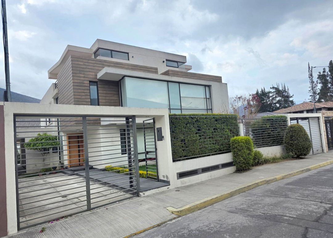 Casa en venta en Pomasqui